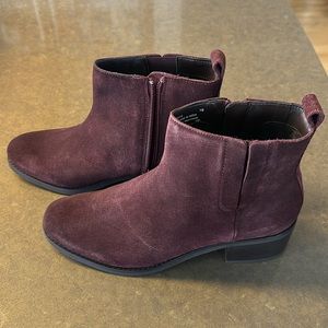 COLE HAAN Addie Block Heel Boot Maroon/ Black (Size 7) NWOB